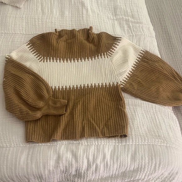 French Connection Sweaters - French Connection Balloon Sleeve Sweater